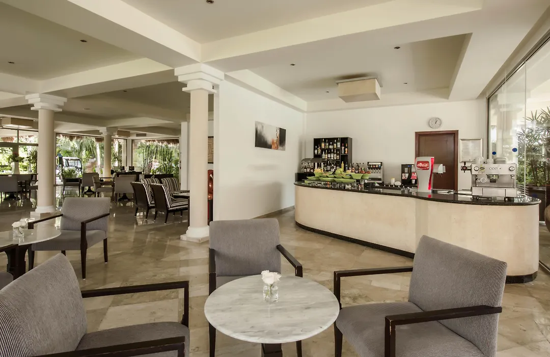 Grand Riviera Princess-1